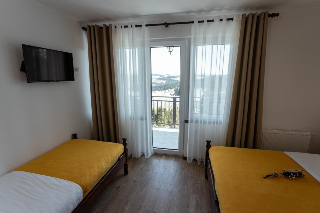Konak Vuk Nova Varos Bagian luar foto
